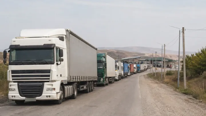 Azərbaycanlı TIR sürücüləri Gürcüstan gömrüyündə “girov” qaldı – 45 gündür cavab yoxdur