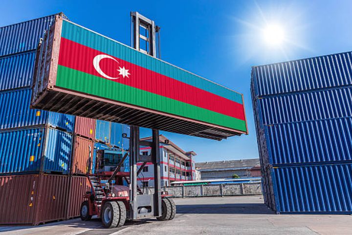 Azərbaycan xaricə daha çox satıb, xaricdən daha az alıb -  hər 100 dollarlıq idxala qarşı 196 dollarlıq ixrac