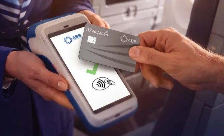 AZAL sərnişinləri təyyarədə bank kartı ilə ödəniş edə biləcəklər