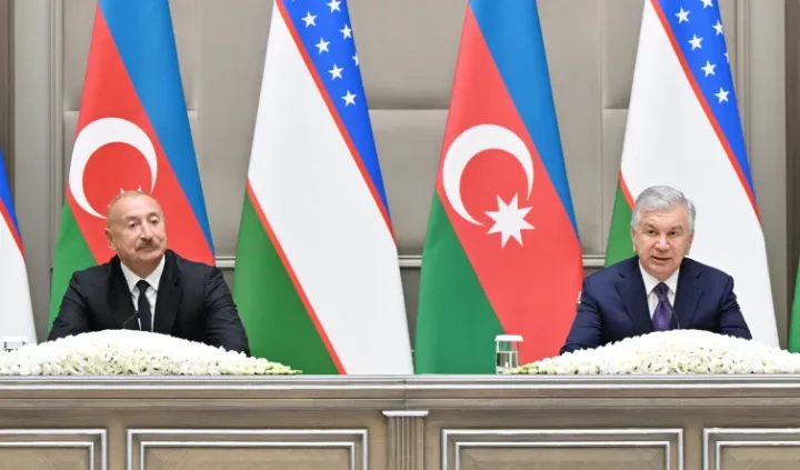 Azərbaycan və Özbəkistan prezidentləri mətbuata bəyanatlarla çıxış ediblər