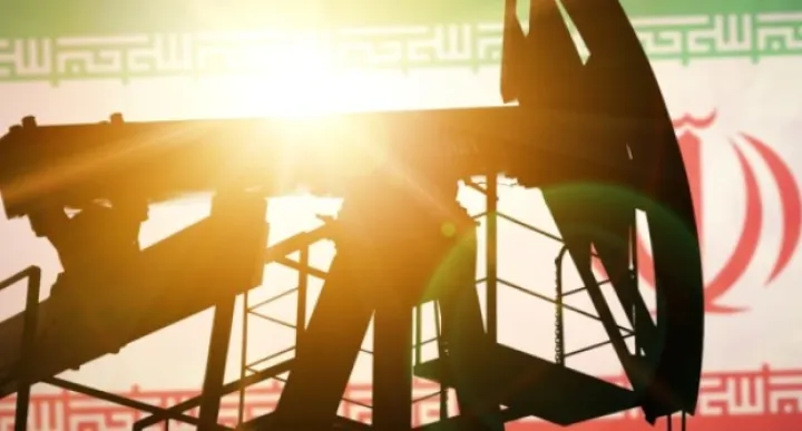 Neft müharibənin bitəcəyinə dair siqnallar fonunda ucuzlaşır