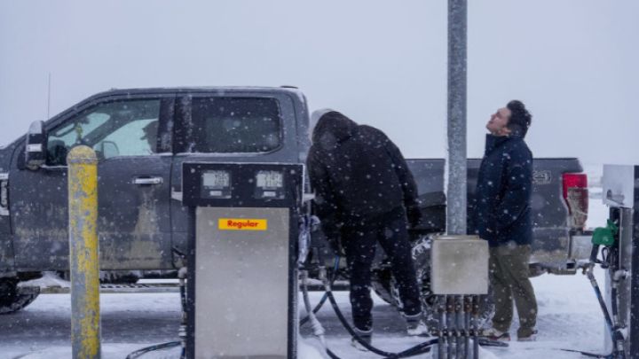 ABŞ-da benzin qiyməti 4 dolları keçdi