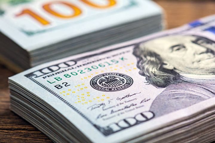 Qeyri-rezidentlərin Azərbaycan banklarında əmanətləri bir ayda 100 milyon manat artıb