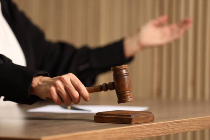 "Pulsuz hüquqi yardım haqqında” haqqında yeni qanun layihəsini birinci oxunuşda qəbul edilib