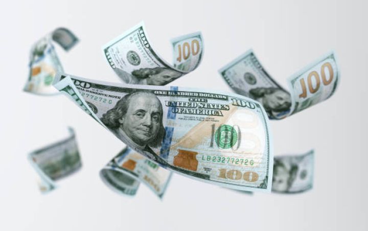 Azərbaycandan Iil 6 ayda 3 milyard dollar kapital çıxarılıb