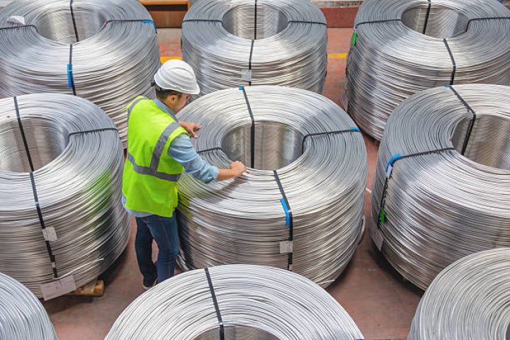 Azərbaycanın 2 milyard dollarlıq ixrac hədəfinin qarşısındakı risklər